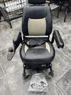 Invacare Pronto M41 Power Wheelchair – Like New