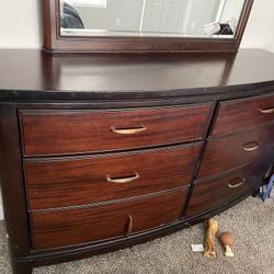 Dresser /Mirror