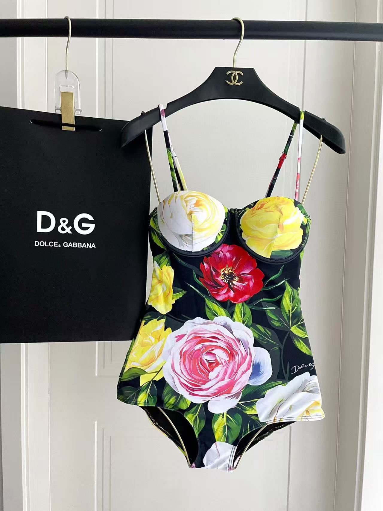 Authentic Dolce & Gabbana Plunging one piece swim suit, IT 2, USA 34