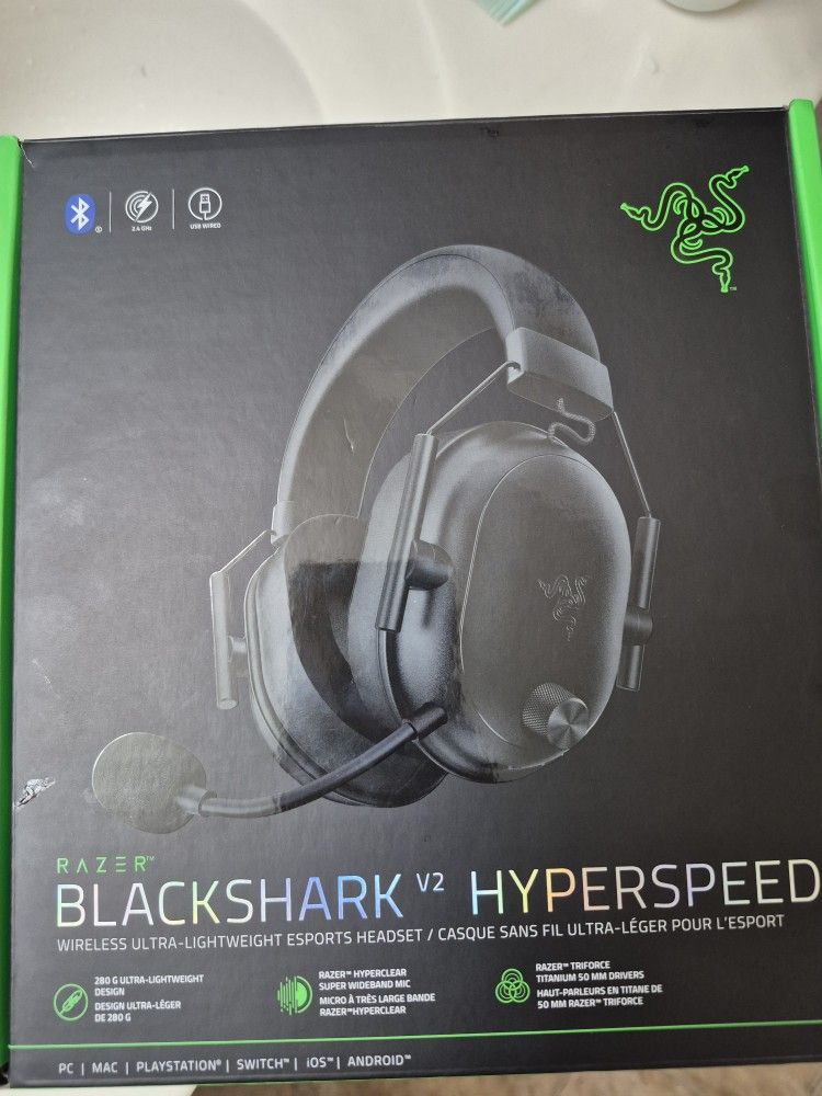 Razer Blackshark V2 Hyperspeed Wireless 280g Ultra-Lightweight Esports Headset for PC, Dual Wireless, Black