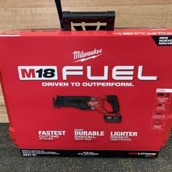 MILWAUKE 2821-21 M18 FUEL 18V Brushless Cordless Reciprocating Saw Kit