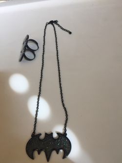Bat necklace and ring set perfect for Halloween