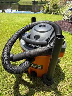 Ridgid 12 gallon Shop Vac