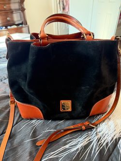 Dooney & Bourke