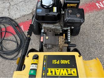 DeWalt 3400 PSI Pressure Washer – Honda Engine 200gx