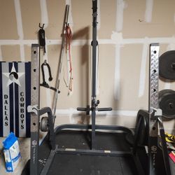 Workout Station, Squat Rack, Adjustable Cables.