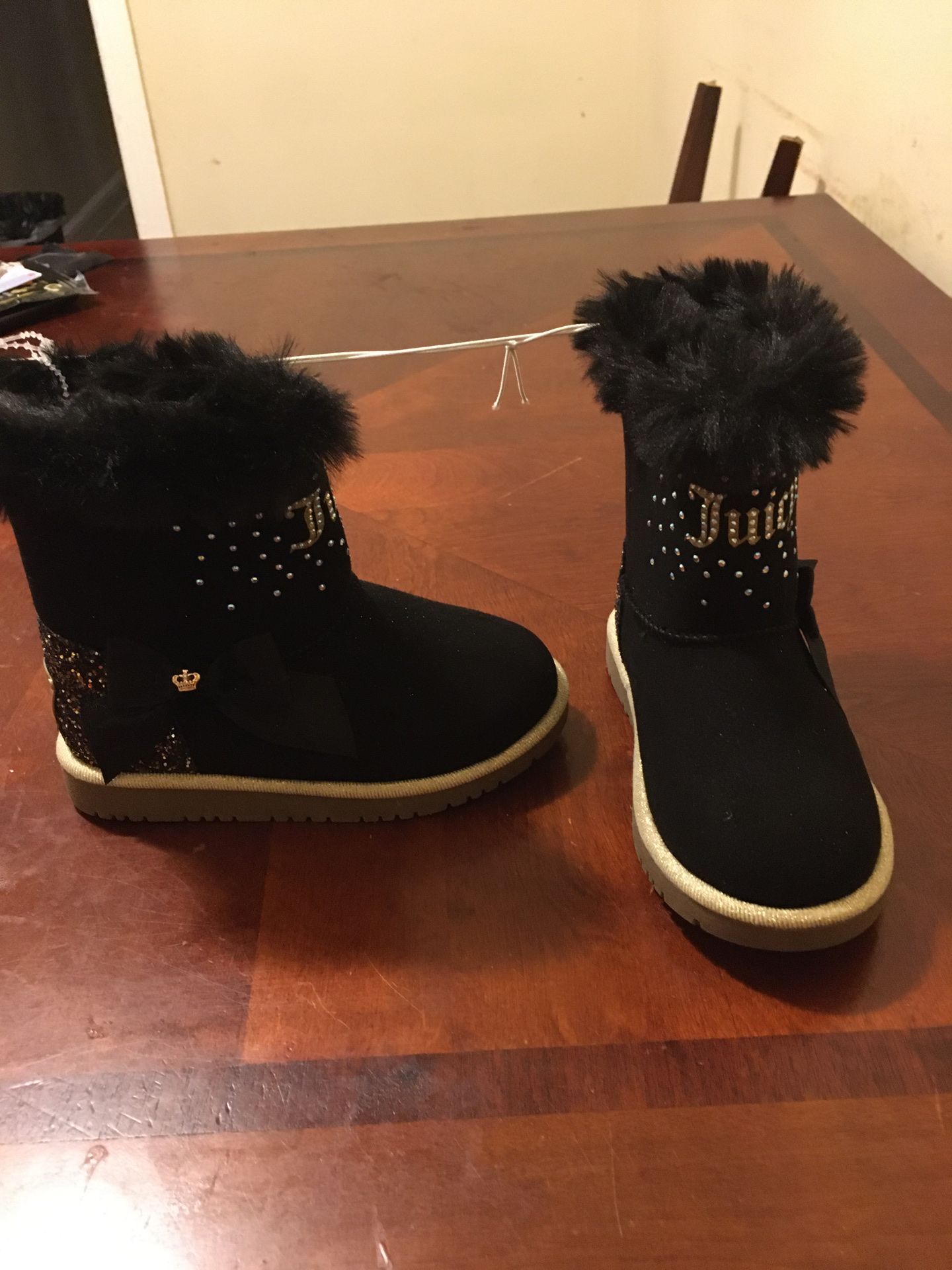 Juicy couture boots