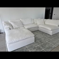 White Sofas And Sectionals In Stock 
