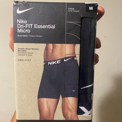 Nike Boxer Briefs. Brand New: MEDIUM & large