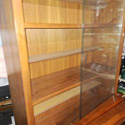 40x32x11 Display Cabinet With Sliding Hlass Doors