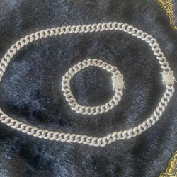 Miami Cuban Link Silver and Zirconia Chain And Bracelet 