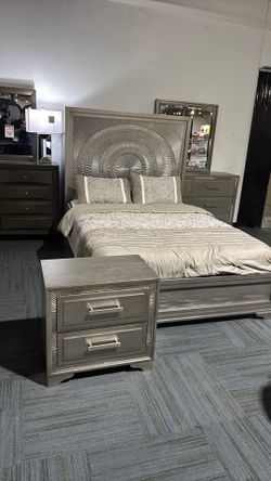 Bedroom set