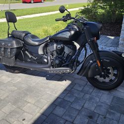 2021 Indian Vintage Dark Horse