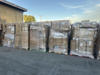 Mix MiniFurniture Returned Truckload pallets for sale, Amazon Walmart Wayfair Homedepot return