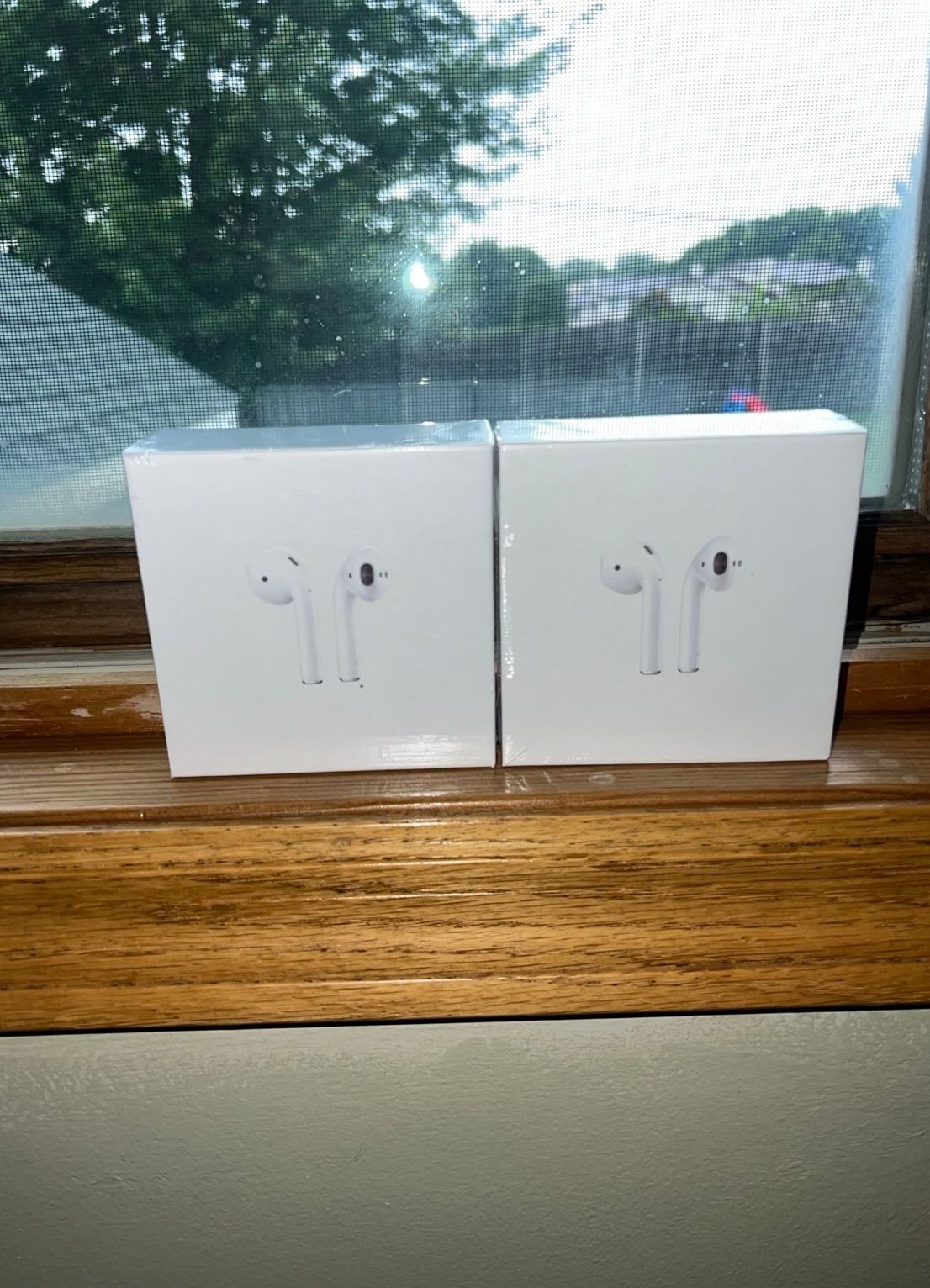 AirPod 2nd Gen Read Description 