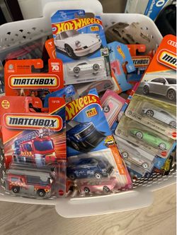 Collection of Hot Wheels and Matchbox Cars.