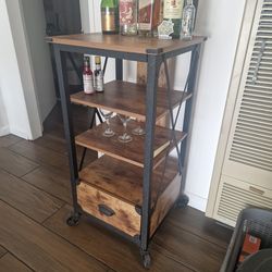 Bar/shelf