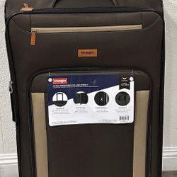 Brand New Wrangler 31.5’’ Expandable Luggage‼️
