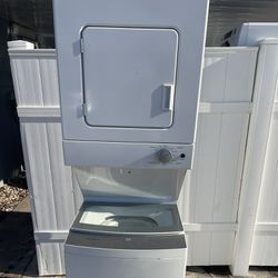 🚨🚨WHIRLPOOL STACK WASHER AND DRYER 24”🚨🚨