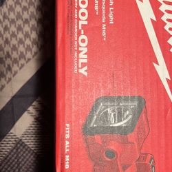 Milwaukee Flashlight