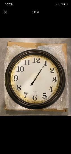 23 inch. Large Round Quartz Wall Clock