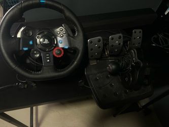 Logitech G29 Racing Wheel with Pedals