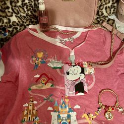 ♥️Minnie Mouse Gift Set $25 