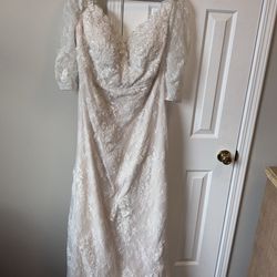 Almost New Plus Size Wedding Dress