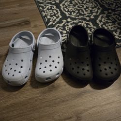 Crocs Used But In Good Condtion Size 4 Men 6 Woman.