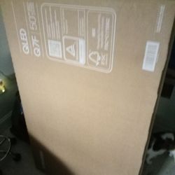 NEW!!!!! 50 Inch GLED Samsung TV