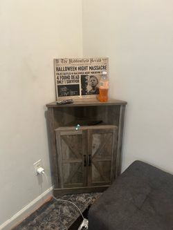 CORNER CABINET
