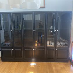 China Cabinet With The Lights On The Inside