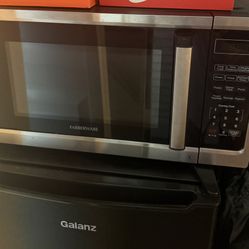 Small Microwave 