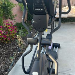 Sole Elliptic Machine 