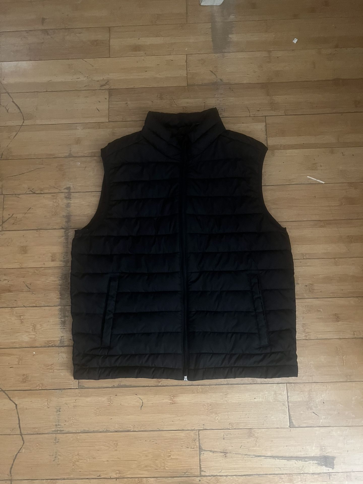 Black puffer vest