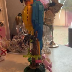 parrot lego set