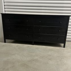 6 Drawer IKEA Dresser / Delivery Available 