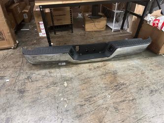 （R-0-4）Rear Bumper; Not Pre-Drilled for Backup Sensors; Chrome (10-18 RAM 2500)