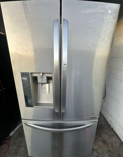 LG Stainless French Door – Clean, works great, priced to move