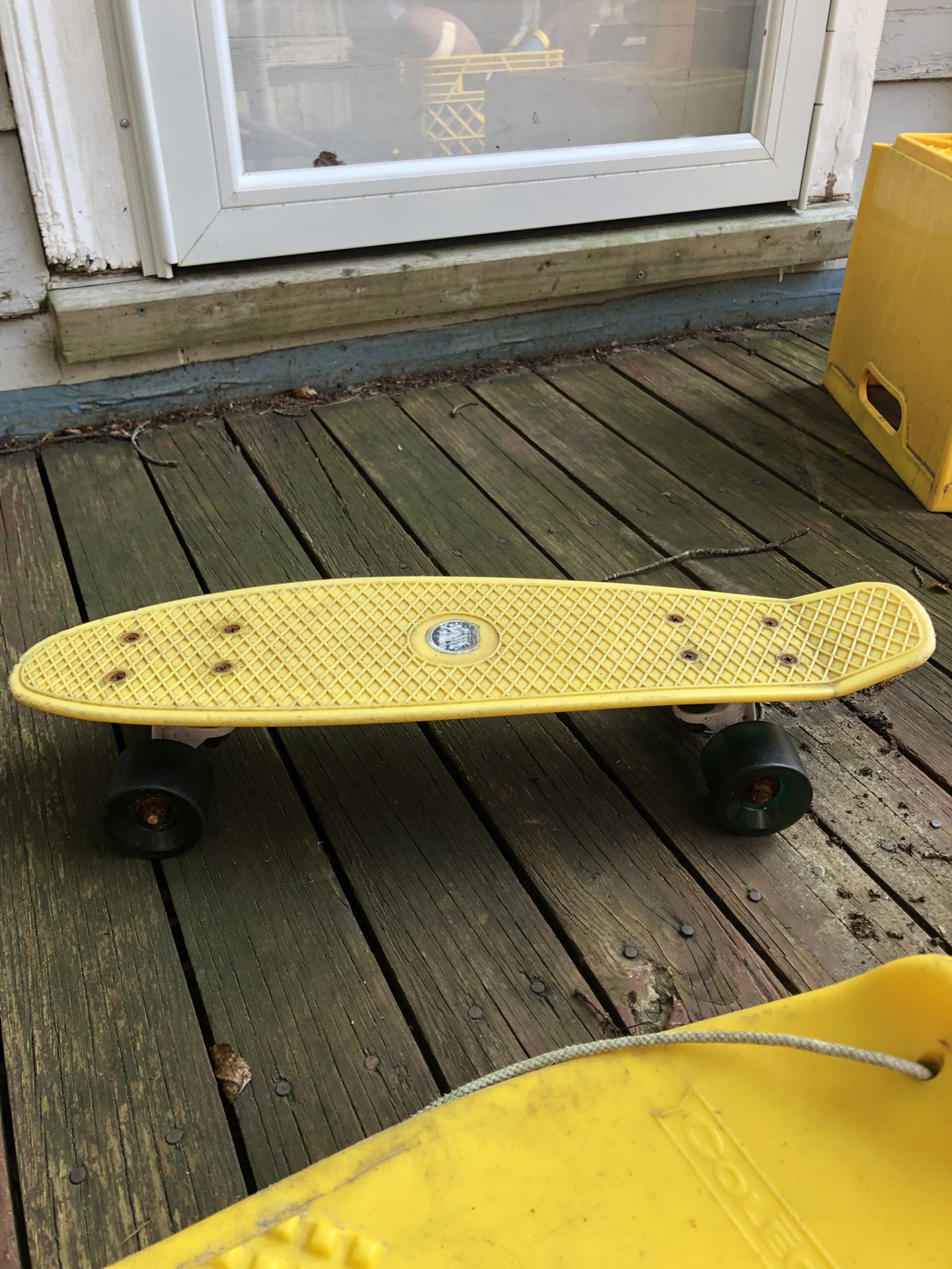 Skate board excellent condition from Thuro in Brookline