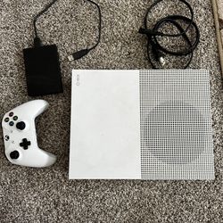 Xbox One s with 2TB External Storage and Gaming Accessories 
