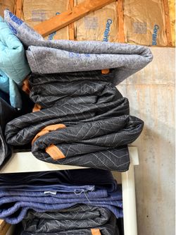 Packing blankets
