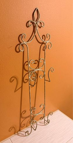 Vintage Wall Plate / Picture Frame Holder
