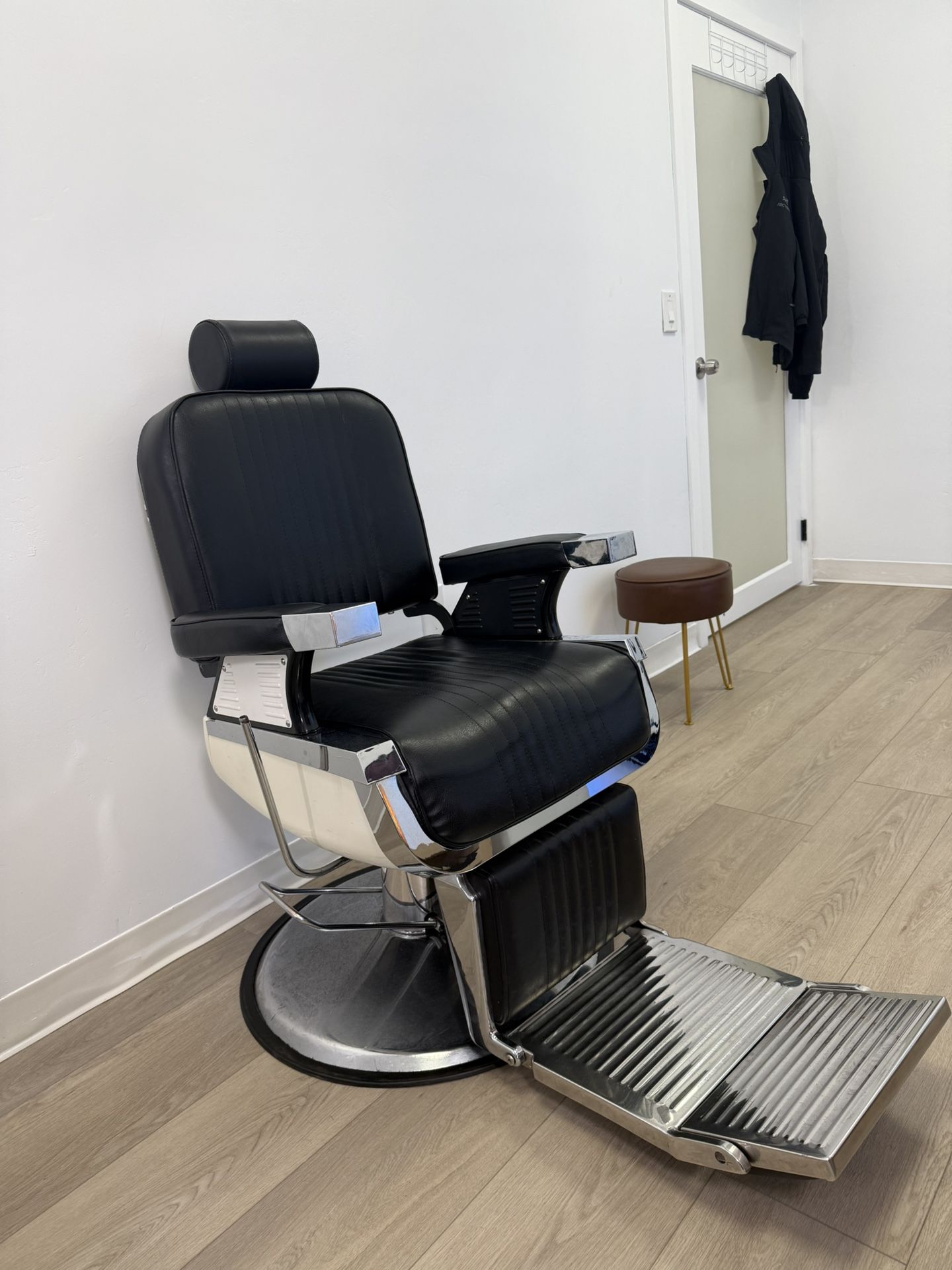 Barber Chair