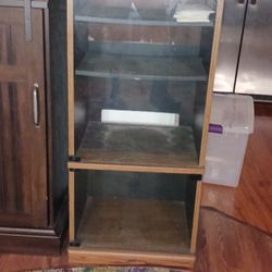Cabinets And Shelfing Units $10 Each