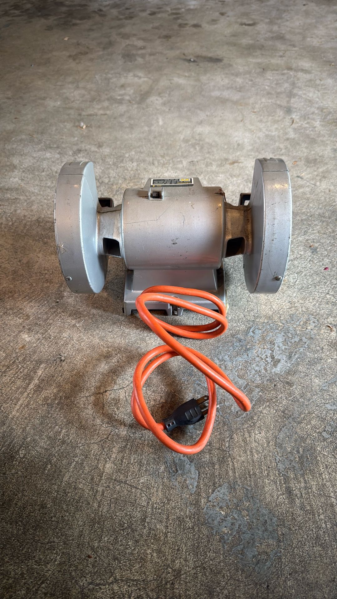 Black And decker 5" bench grinder