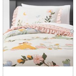  Princess Vine Kids' Comforter - The Disney Collection by Pillowfort™