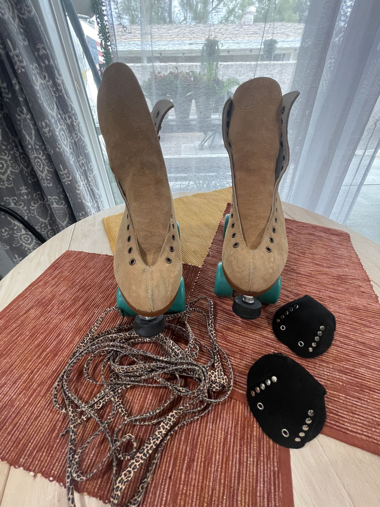 Riedell Size 9 Med Skates