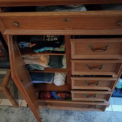 Stanley Home furnishings wooden dresser