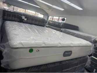 CALIFORNIA KING SIZE MARRIOTT MATTRESS & BOX SPRINGS BED SET